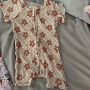 Bamboo Cream and rust shortie